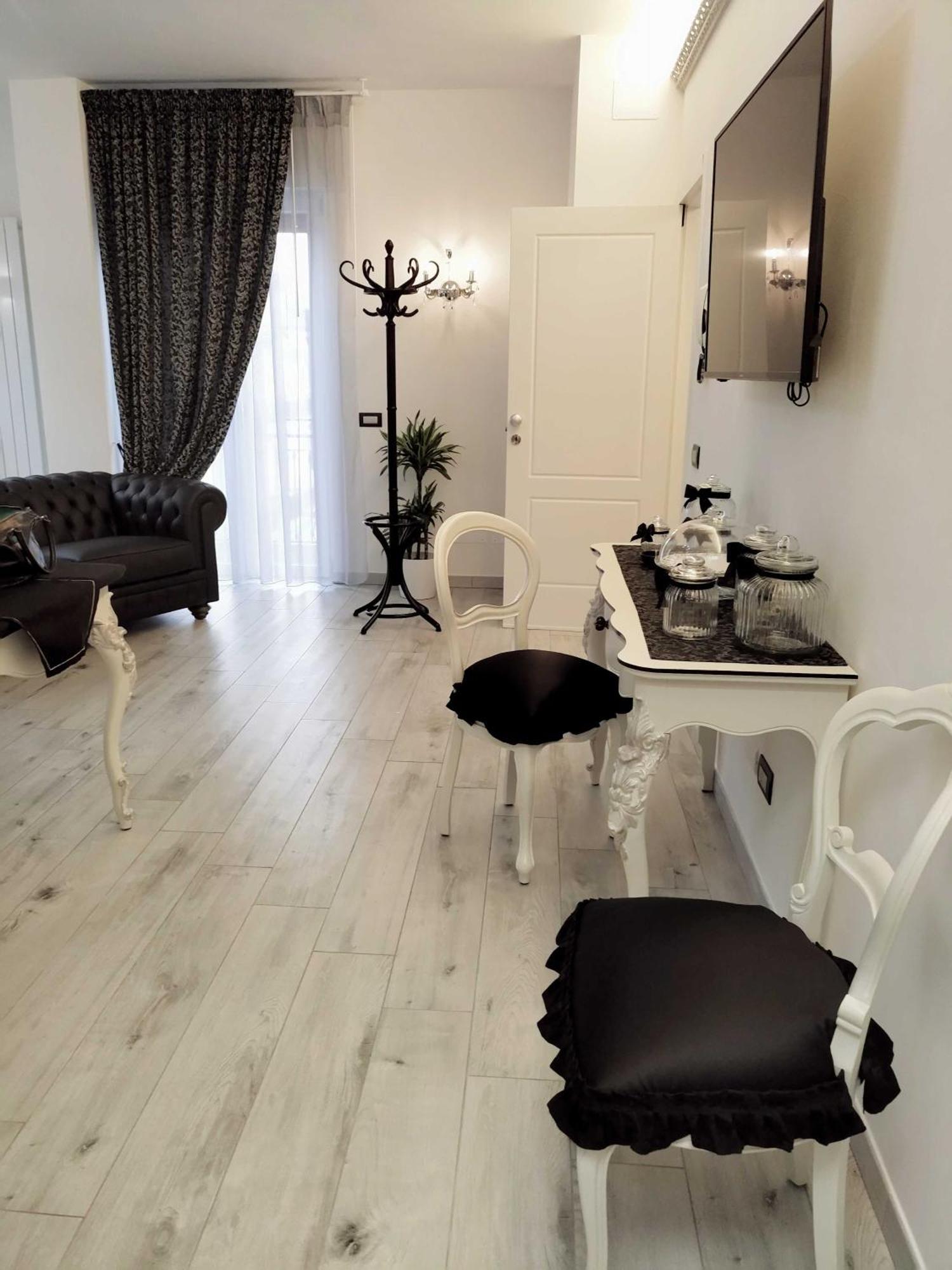 Alloggio Turistico Giulietta E Romeo - Intero Appartamento - Villafranca Di Verona, Zimmer, Holiday Rooms エクステリア 写真
