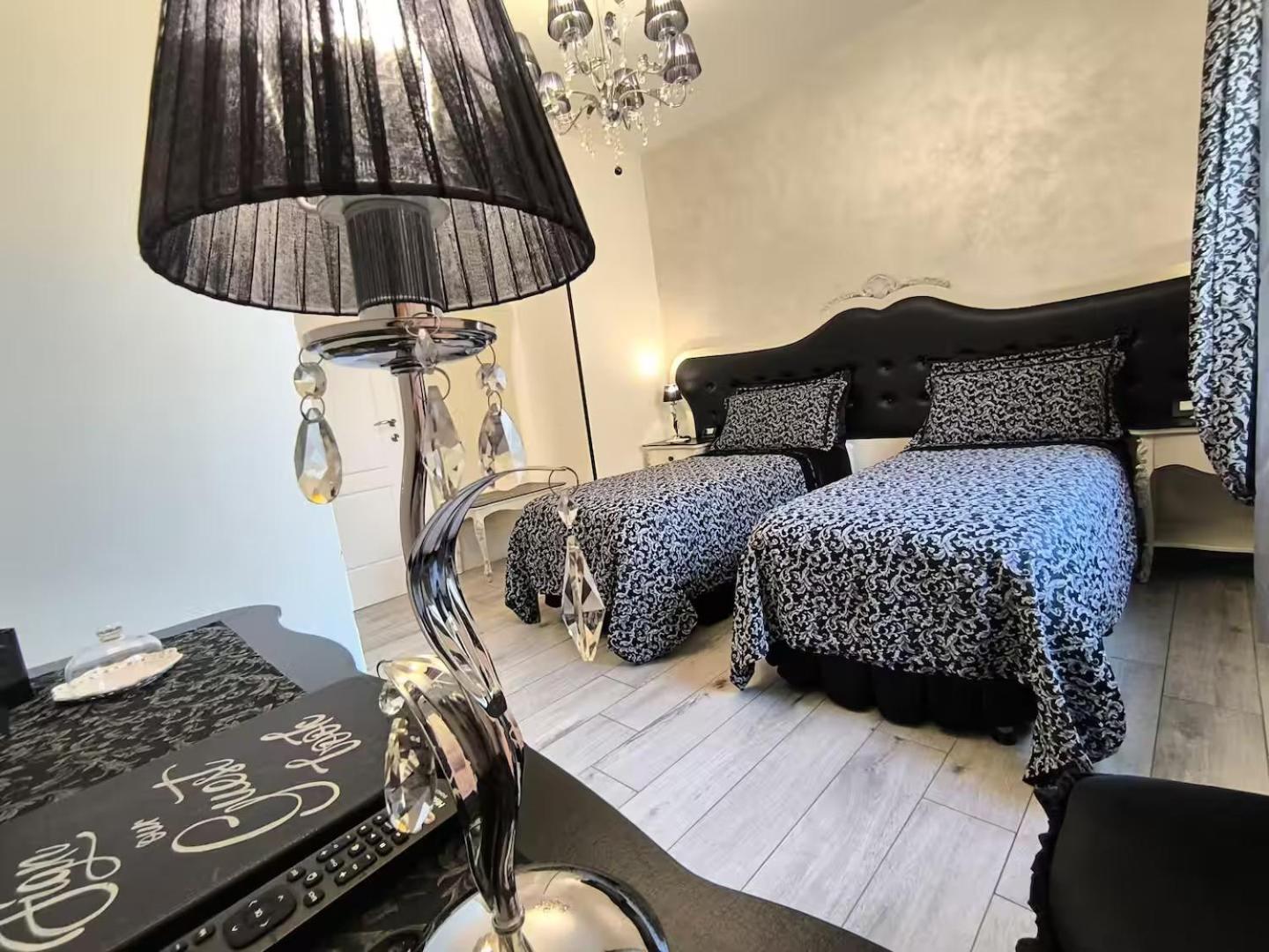 Alloggio Turistico Giulietta E Romeo - Intero Appartamento - Villafranca Di Verona, Zimmer, Holiday Rooms エクステリア 写真